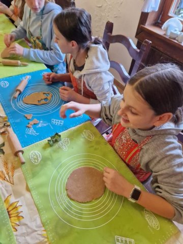 b_1024_768_0_00_images_2023_2024_Ochmanski_Pstragowa_401233235_813411737253443_670598594914062434_n